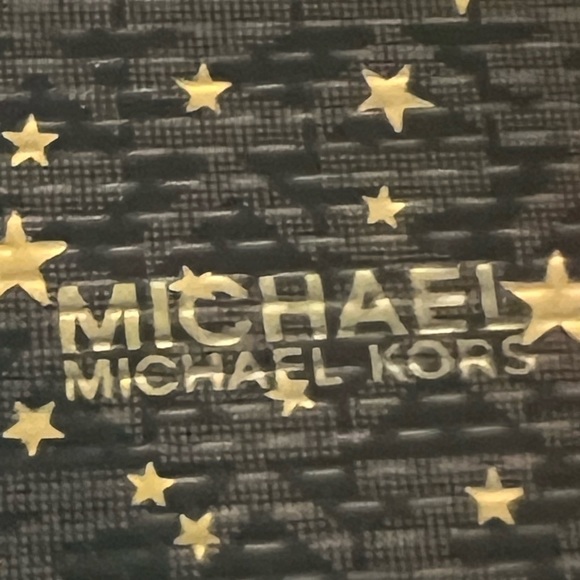 Cute Michael Kors Sandals!! - Picture 8 of 14